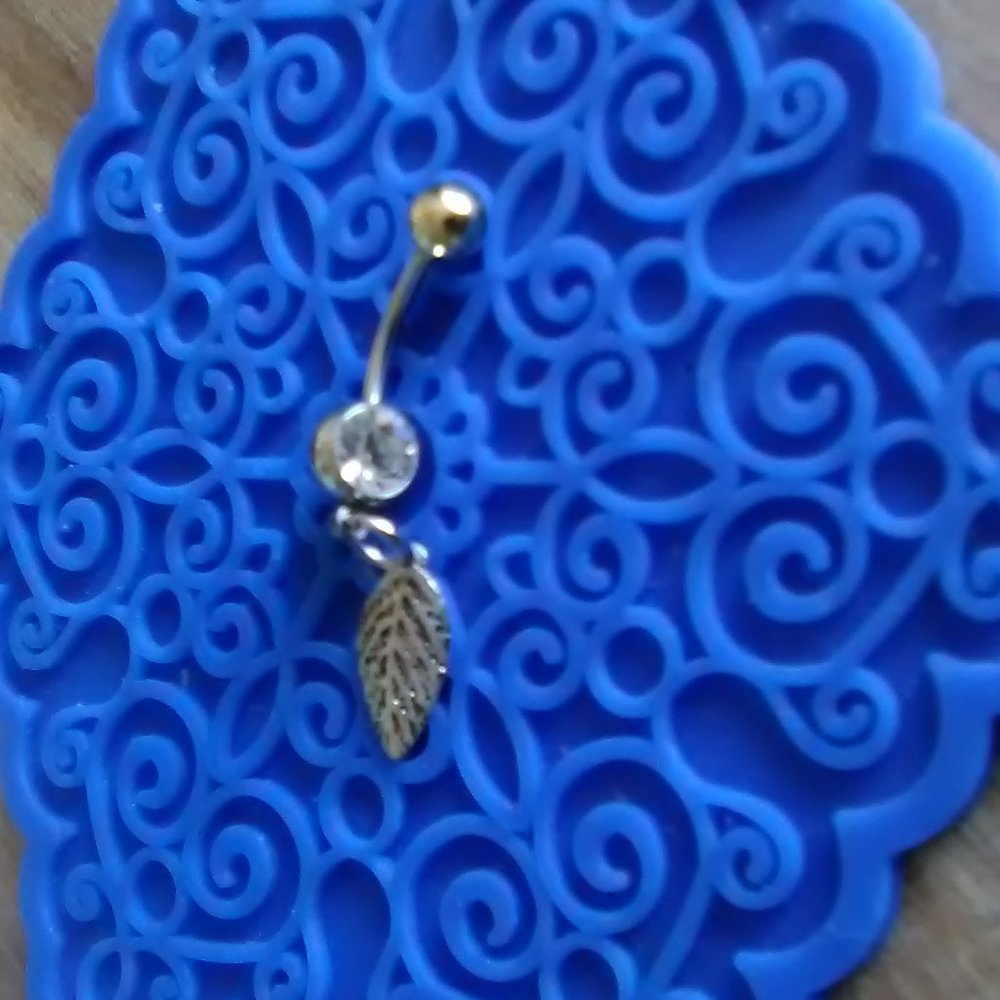 Belly Button Ring - Picture 4 of 5